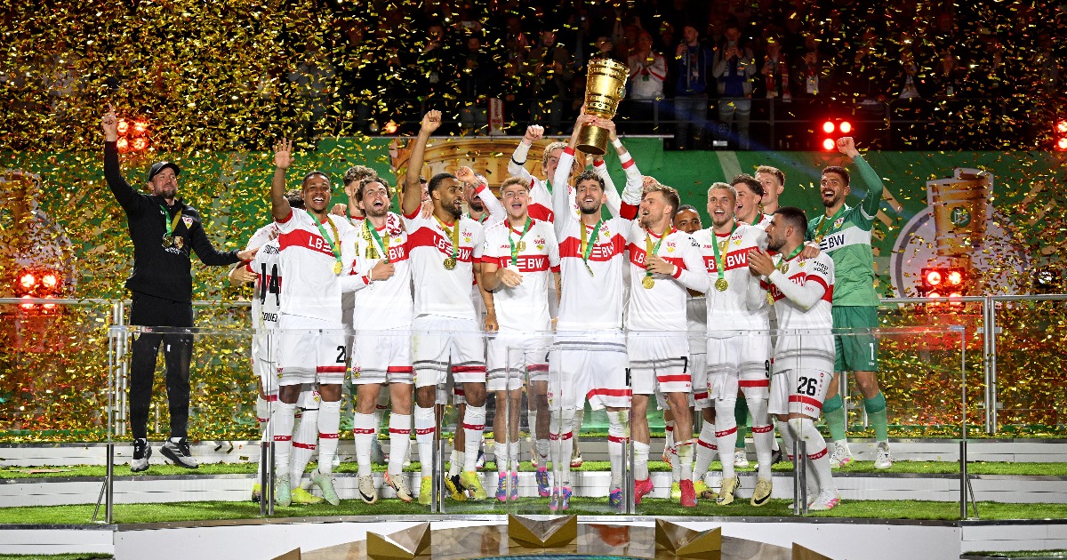 Lo Stoccarda alza al cielo la Coppa di Germania