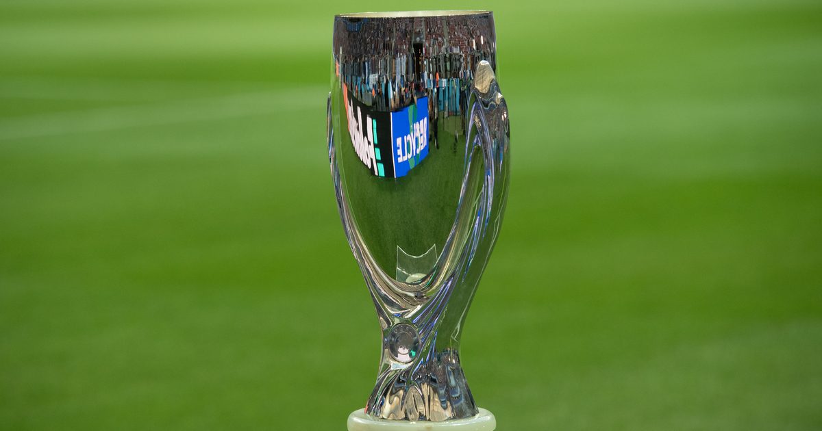 Il trofeo della Supercoppa Europea