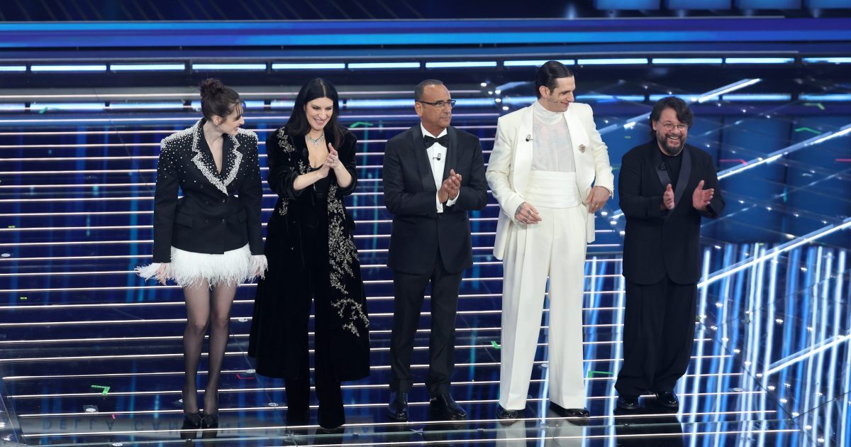 Pilar Fogliati, Laura Pausini, Carlo Conti, Achille Lauro e Lillo a Sanremo