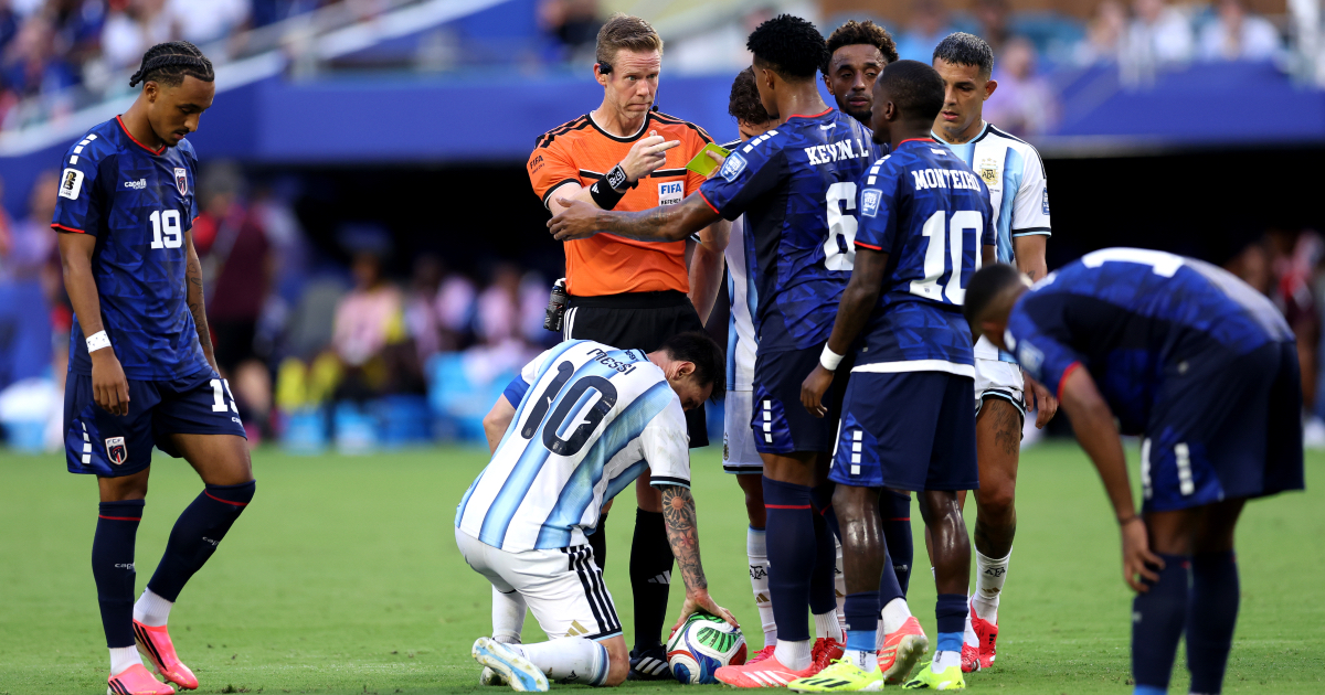 L'arbitro Fischer in Argentina-Capo Verde (Getty Images)
